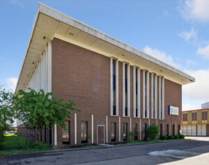 42-20820-Greenfield-Rd-Suite-100-Oak-Park-MI-48237-WindowStill-37